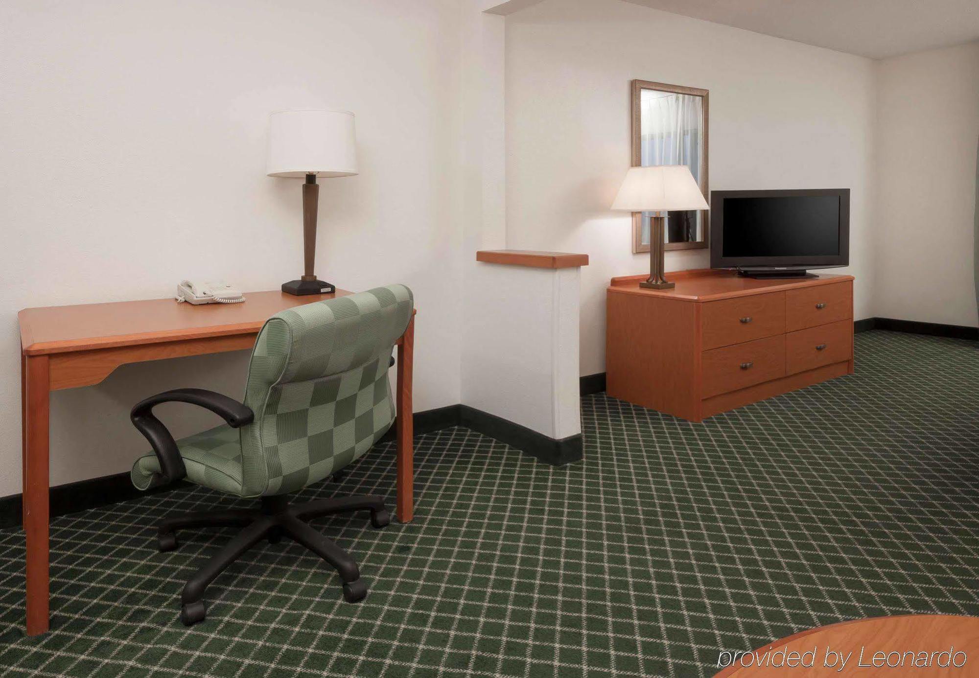 Americinn By Wyndham Hudson Exterior foto